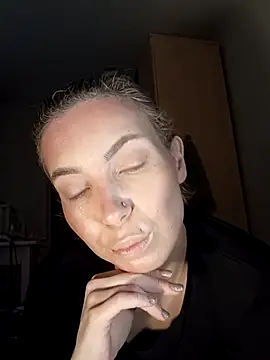 Snapshot of Conny_Shellie chatting on 12.01.25 Conny Shellie online show from 12.01.25