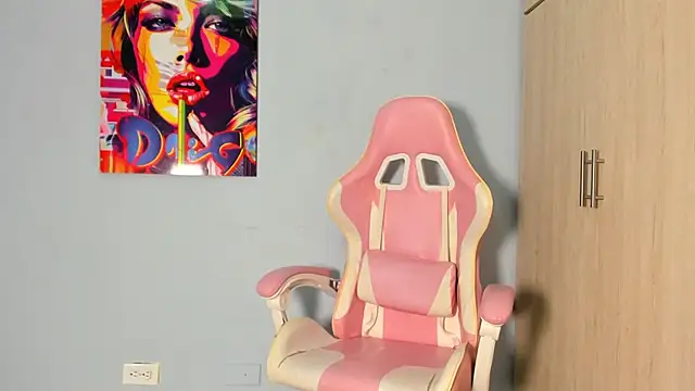 Athenea  fox online show from 11.07.25