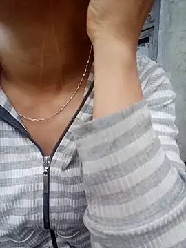 Snapshot of nhinhi-sexy chatting on 10.03.25 nhinhi-sexy online show from 10.03.25