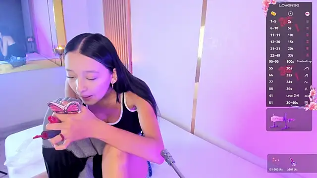 EmmiHops online show from 12.05.25