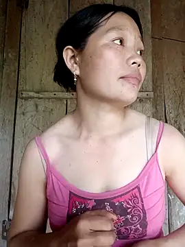 Snapshot of bree-zz chatting on 03.24.26 bree-zz online show from 03.24.26