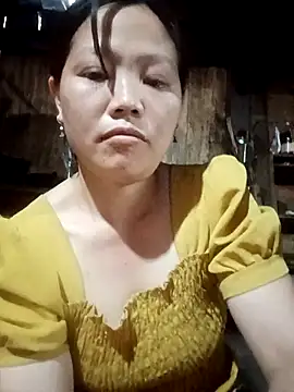 Snapshot of bree-zz chatting on 03.25.26 bree-zz online show from 03.25.26