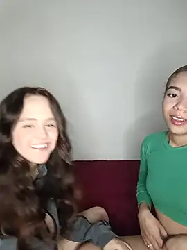 Snapshot of nucitaa-14 chatting on 11.25.25 nucitaa-14 online show from 11.25.25