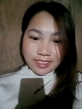 min-xinh online show from 12.15.25