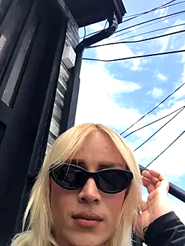 Snapshot of alexawinterrr chatting on 10.07.25 alexawinterrr online show from 10.07.25