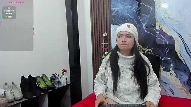 angelinee39 online show from 10.24.25