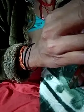 Snapshot of Lona2525 chatting on 02.13.26 Lona2525 online show from 02.13.26