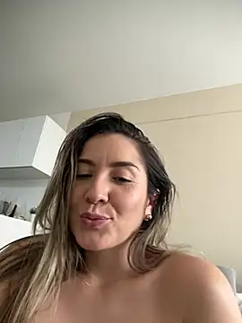 Snapshot of Mariana_gom chatting on 07.06.26 Mariana gom online show from 07.06.26