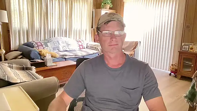 guyhereoncam online show from 10.17.25