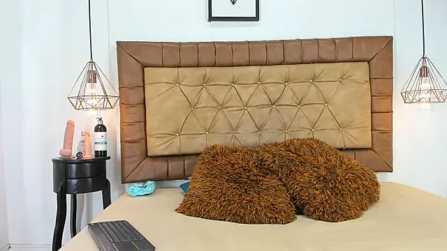 hannarose1208 online show from 10.14.25