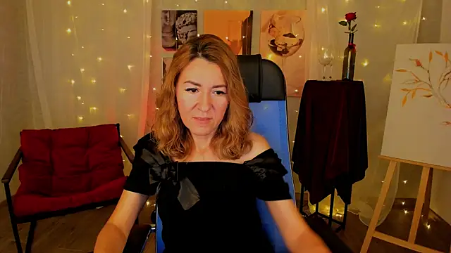 Snapshot of DonnaSmitth chatting on 11.14.25 DonnaSmitth online show from 11.14.25