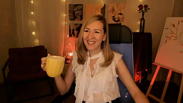 Snapshot of DonnaSmitth chatting on 01.05.26 DonnaSmitth online show from 01.05.26