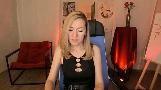 Snapshot of DonnaSmitth chatting on 02.09.26 DonnaSmitth online show from 02.09.26