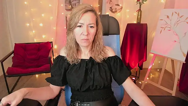 Snapshot of DonnaSmitth chatting on 02.23.26 DonnaSmitth online show from 02.23.26