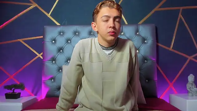 Lian Miller1  online show from 10.30.25