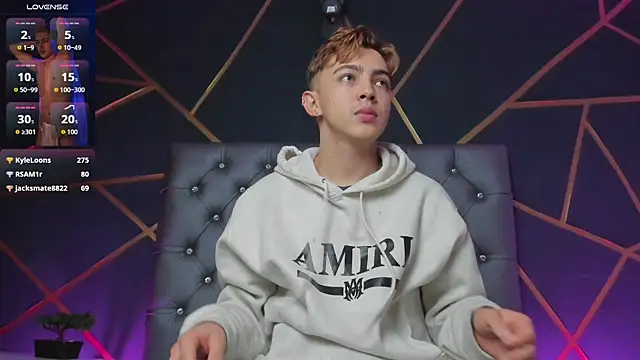 Lian Miller1  online show from 11.14.25