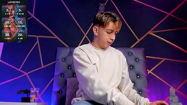 Lian Miller1  online show from 02.06.26