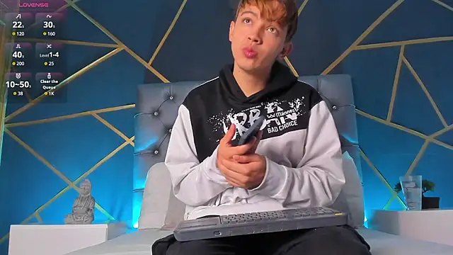 Lian Miller1  online show from 02.24.26