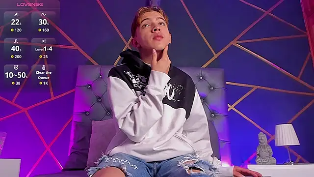 Lian Miller1  online show from 03.28.26