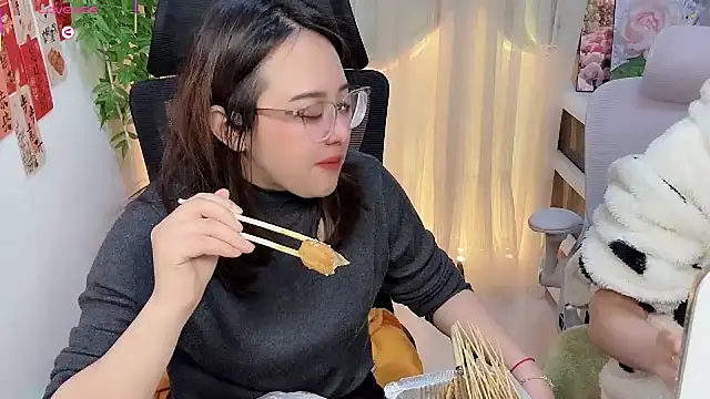 NEWONETO online show from 02.26.26