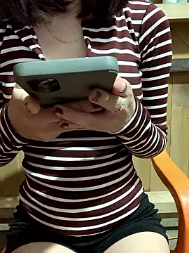 Snapshot of LenaCii chatting on 01.14.26 LenaCii online show from 01.14.26