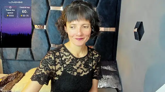 Valery More   online show from 10.08.25