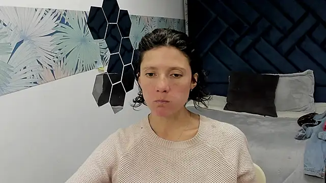 Valery More   online show from 11.19.25