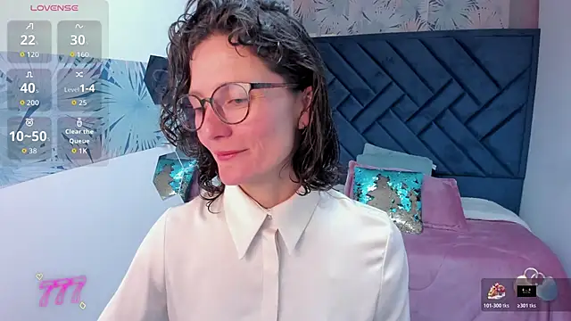 Valery More   online show from 05.19.26