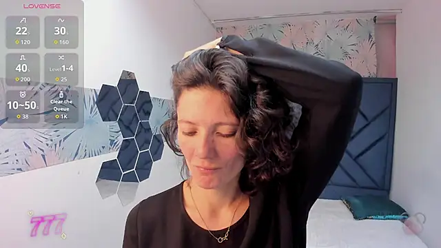 Valery More   online show from 06.18.26