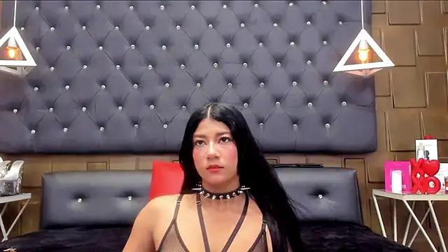 AmbarMonroe online show from 04.27.26