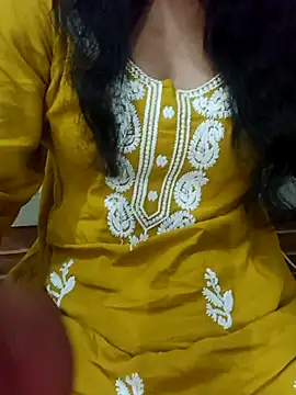 Snapshot of Meenu_rani6 chatting on 10.02.25 Meenu rani6 online show from 10.02.25