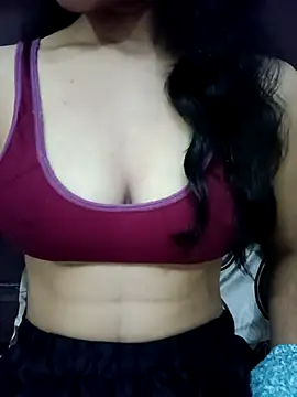 Snapshot of Meenu_rani6 chatting on 12.14.25 Meenu rani6 online show from 12.14.25