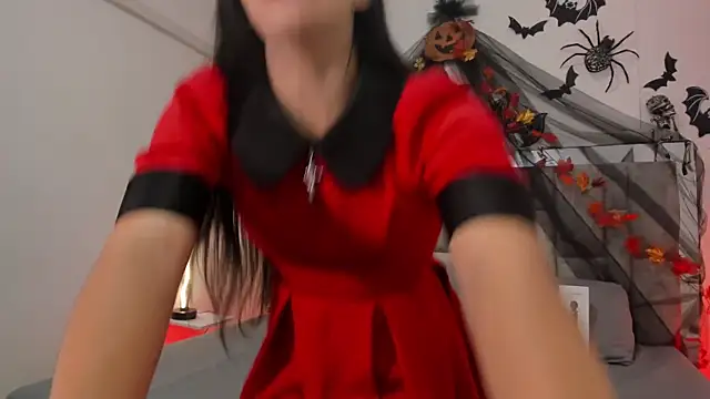 Misaki Kai online show from 10.31.25