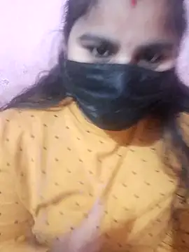 Snapshot of Mamta-Thakur chatting on 12.19.25 Mamta-Thakur online show from 12.19.25