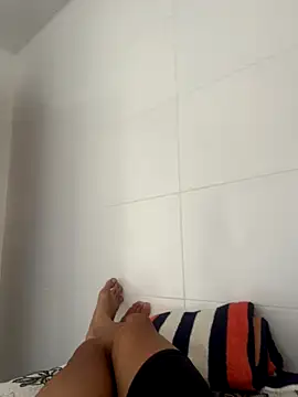 Snapshot of MCLZK chatting on 11.06.25 MCLZK online show from 11.06.25