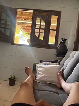 Snapshot of MCLZK chatting on 12.05.25 MCLZK online show from 12.05.25