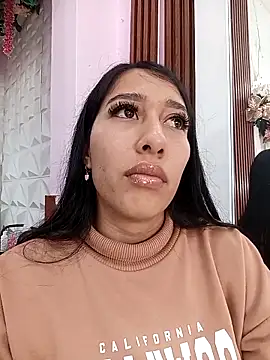 Amelia Rivas online show from 12.17.25