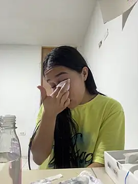 Amelia Rivas online show from 04.04.26