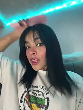 Veeronica  online show from 09.27.25