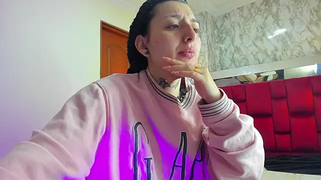 Iris  77 online show from 12.02.25