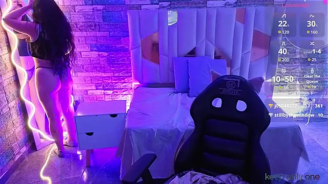 Ixchel tay online show from 04.21.26