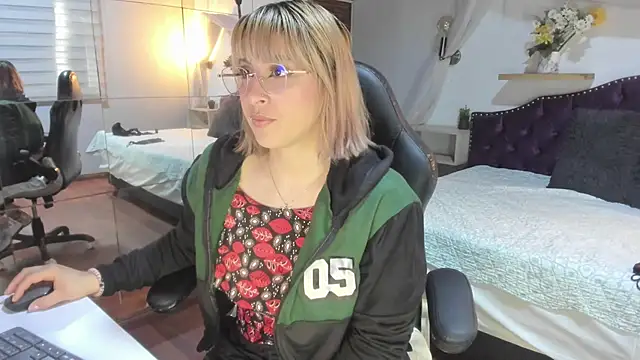 sophialyh 1 online show from 03.03.26