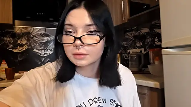 Beeping Creature online show from 01.06.26