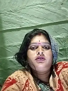 Snapshot of Na_shreya chatting on 11.08.25 Na shreya online show from 11.08.25