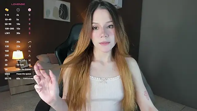 Snapshot of Alexandra-16 chatting on 10.06.25 Alexandra-16 online show from 10.06.25