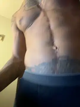 Snapshot of thefreakscomeoutatnight chatting on 11.20.25 thefreakscomeoutatnight online show from 11.20.25