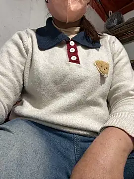 Snapshot of Liu30 chatting on 11.28.25 Liu30 online show from 11.28.25