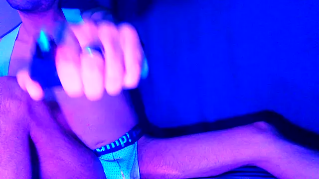 Snapshot of highinhtxx chatting on 10.23.25 highinhtxx online show from 10.23.25