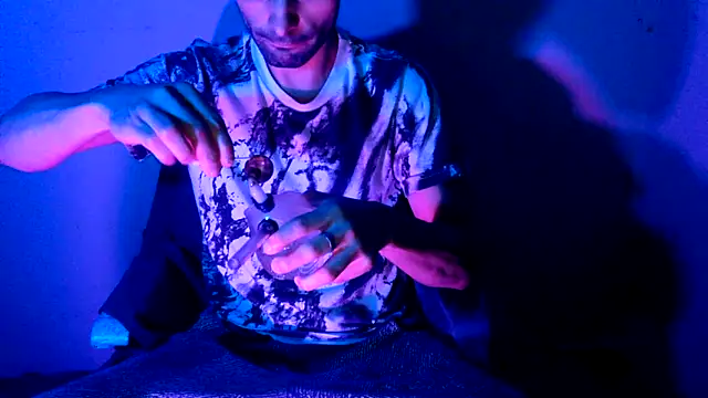 Snapshot of highinhtxx chatting on 11.09.25 highinhtxx online show from 11.09.25