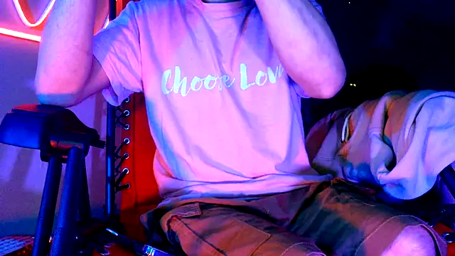 Snapshot of highinhtxx chatting on 12.04.25 highinhtxx online show from 12.04.25